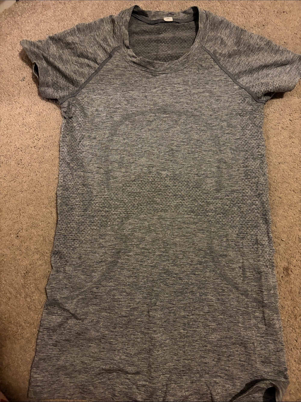 Women’s Grey Heather Short Sleeve Performance Shirt